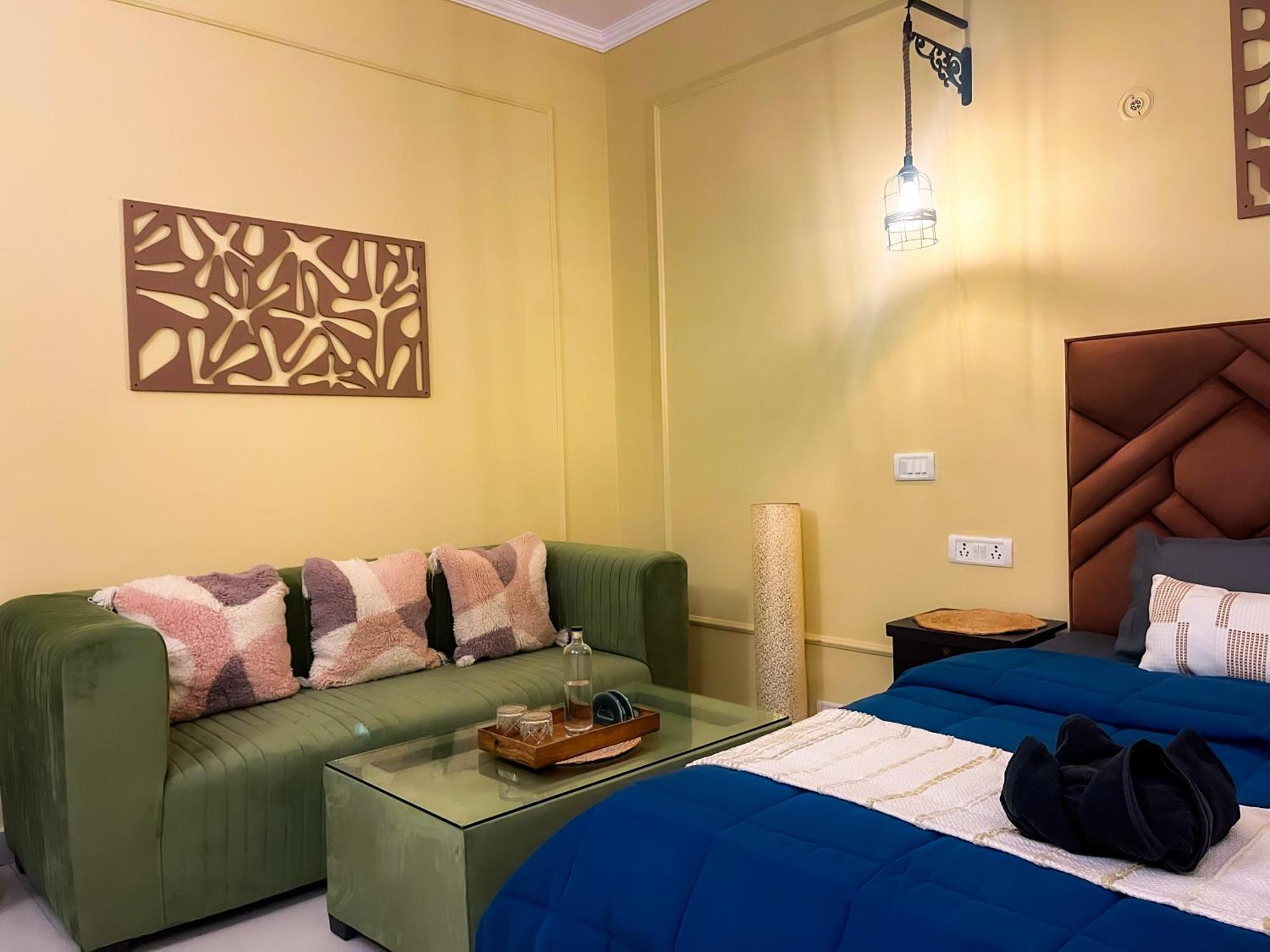 Atharva'S Homestay, Nehru Enclave ニューデリー エクステリア 写真
